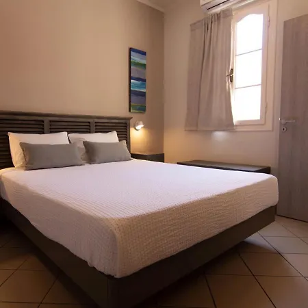 アパート Fiscardostudios