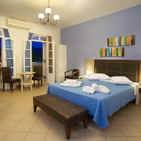 Fiscardostudios フィスカルドン